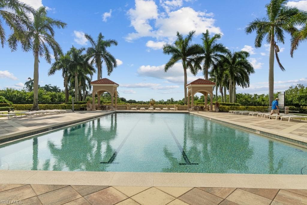 1060 Borghese Ln 204, Naples, FL 34114-49