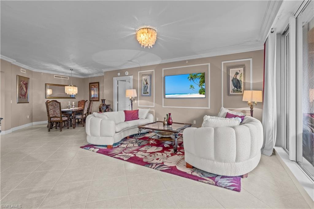 1060 Borghese Ln 204, Naples, FL 34114-4