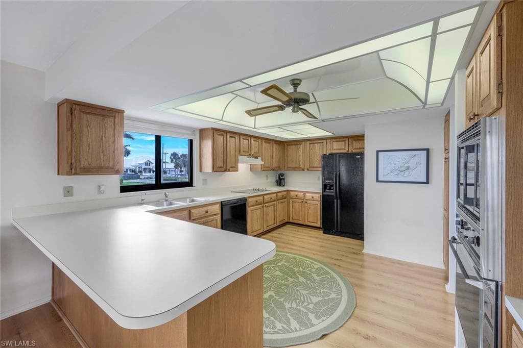 1041 Barfield Dr, Marco Island, FL 34145-12