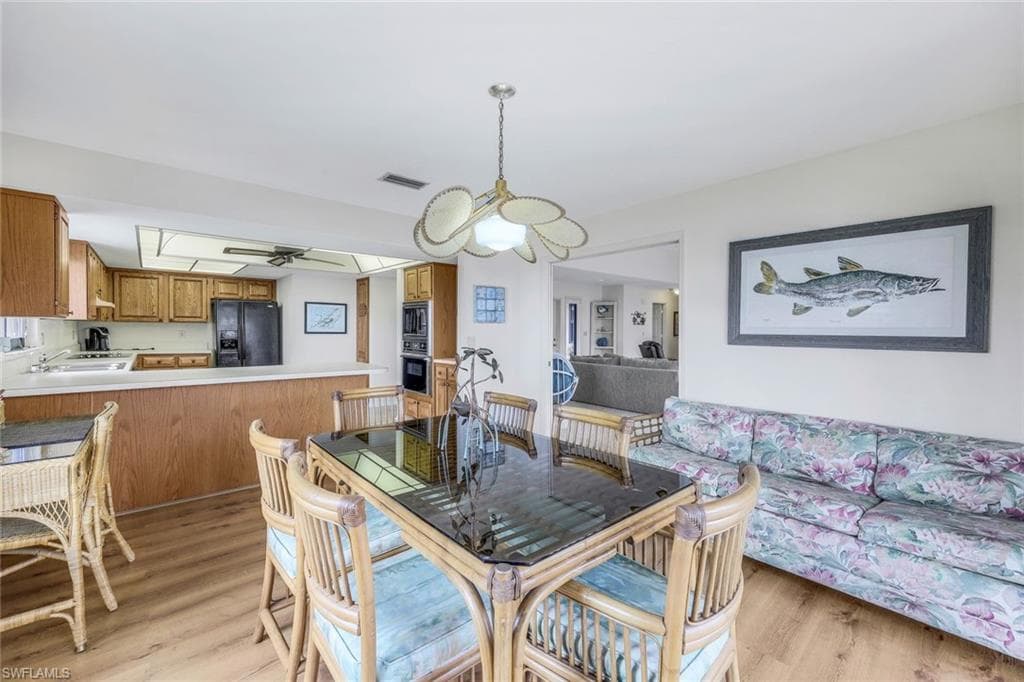1041 Barfield Dr, Marco Island, FL 34145-15