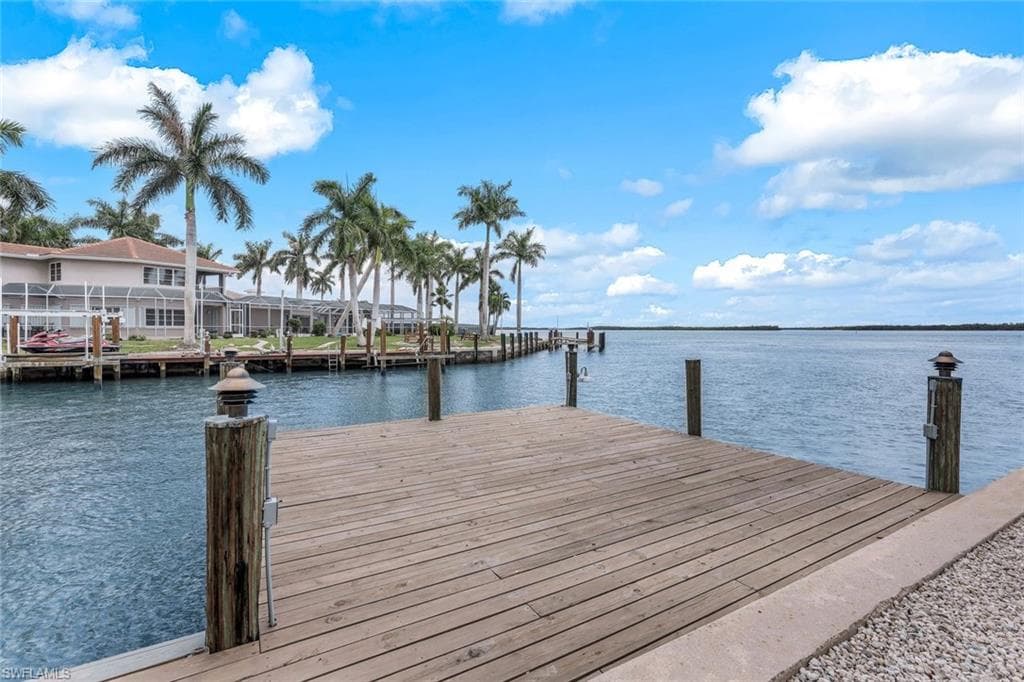 1041 Barfield Dr, Marco Island, FL 34145-31