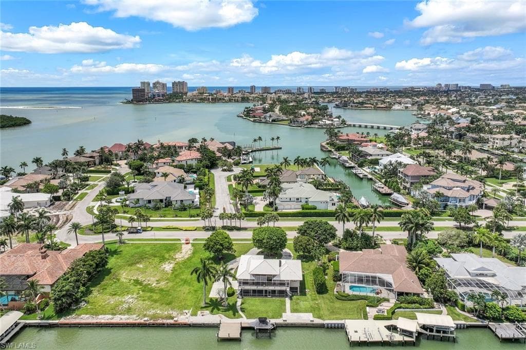1041 Barfield Dr, Marco Island, FL 34145-41