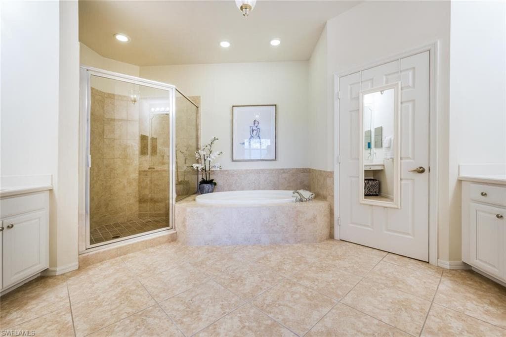 12237 Toscana Way 203, Bonita Springs, FL 34135-17