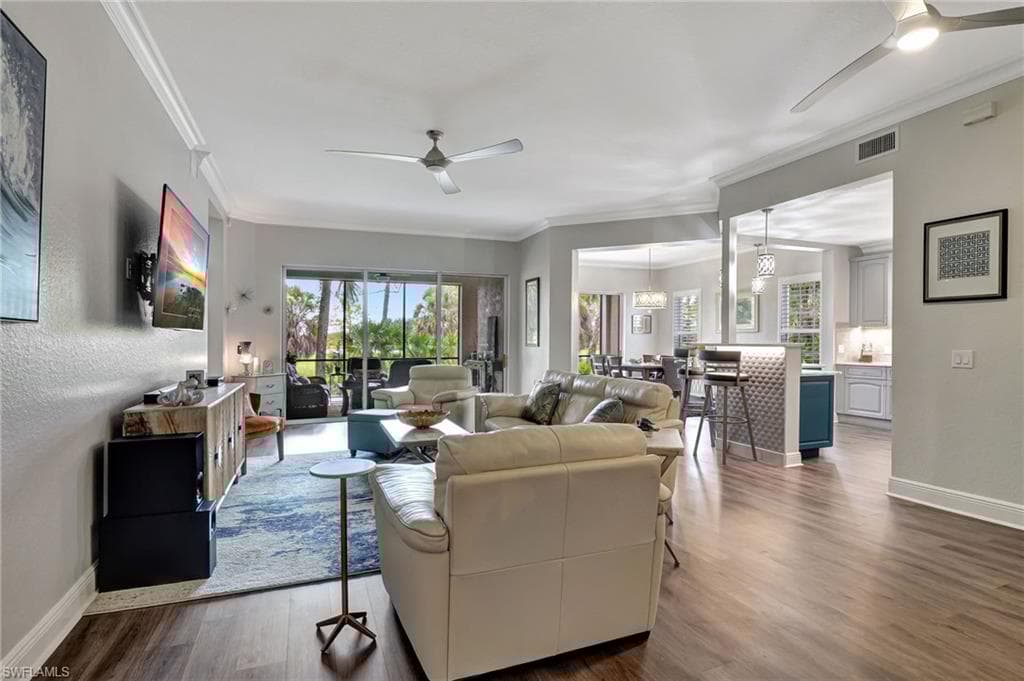 9134 Cherry Oaks Ln 102, Naples, FL 34114-10
