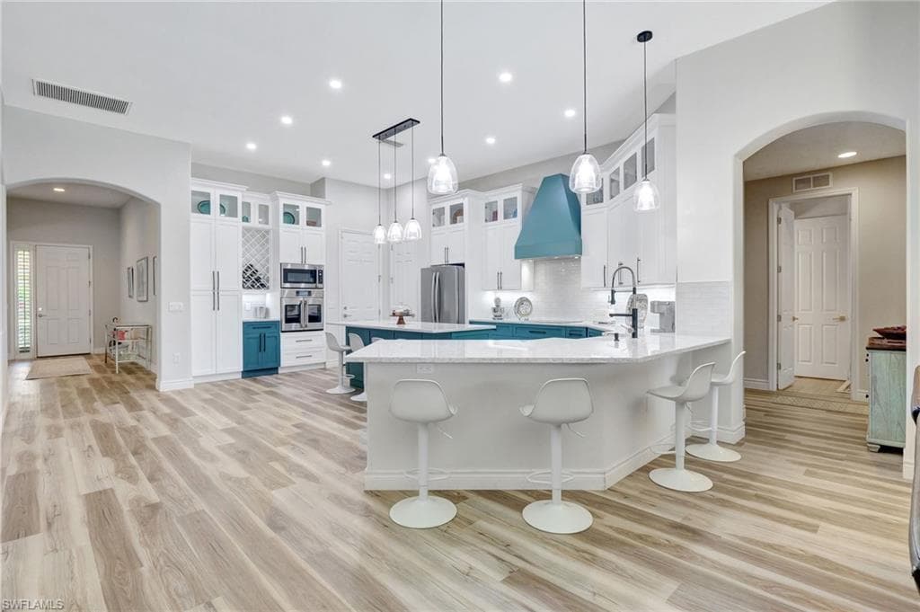 2065 Mandarin Ln, Naples, FL 34120-4