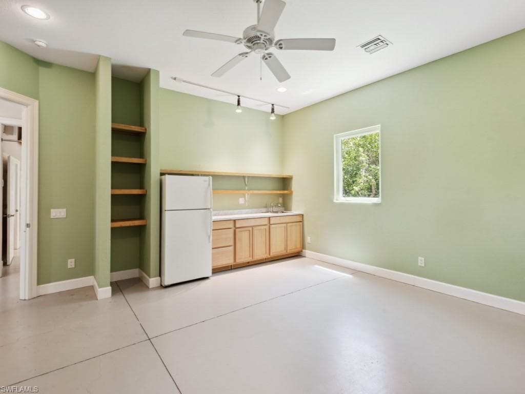 2001 Sheffield Ave, Marco Island, FL 34145-30