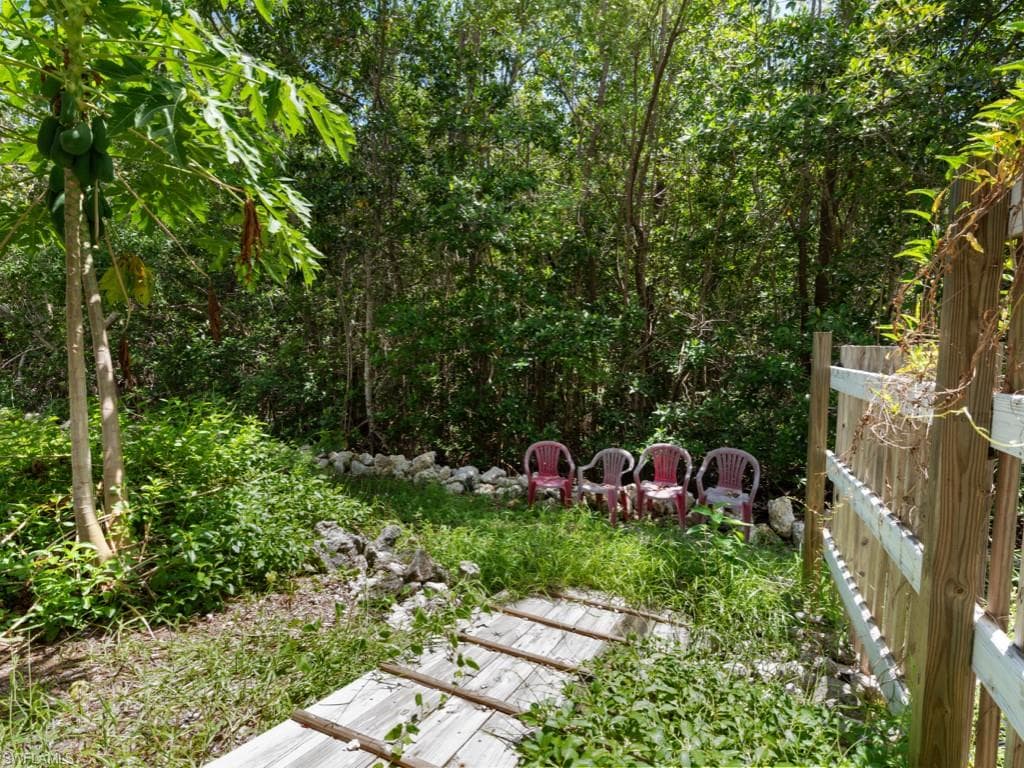 2001 Sheffield Ave, Marco Island, FL 34145-37