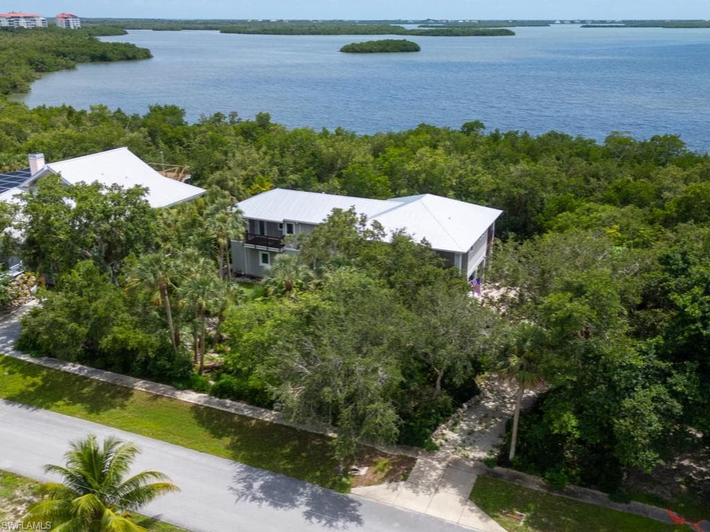2001 Sheffield Ave, Marco Island, FL 34145-42