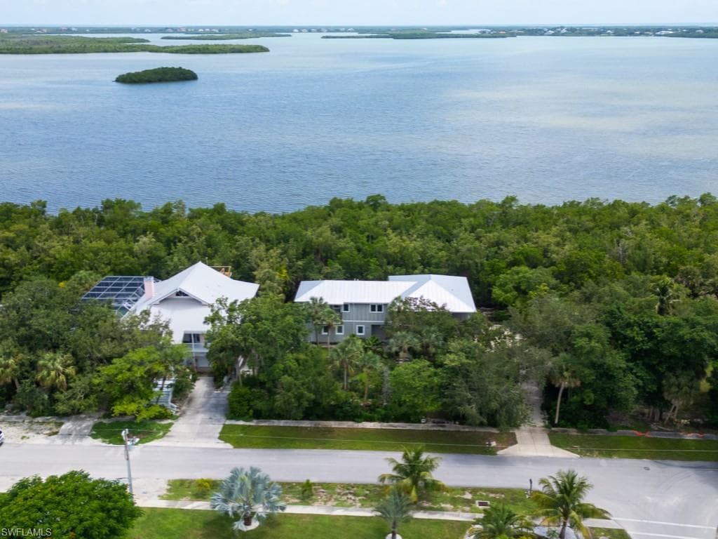 2001 Sheffield Ave, Marco Island, FL 34145-43