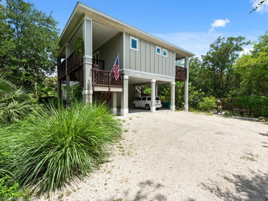 2001 Sheffield Ave, Marco Island, FL 34145-5