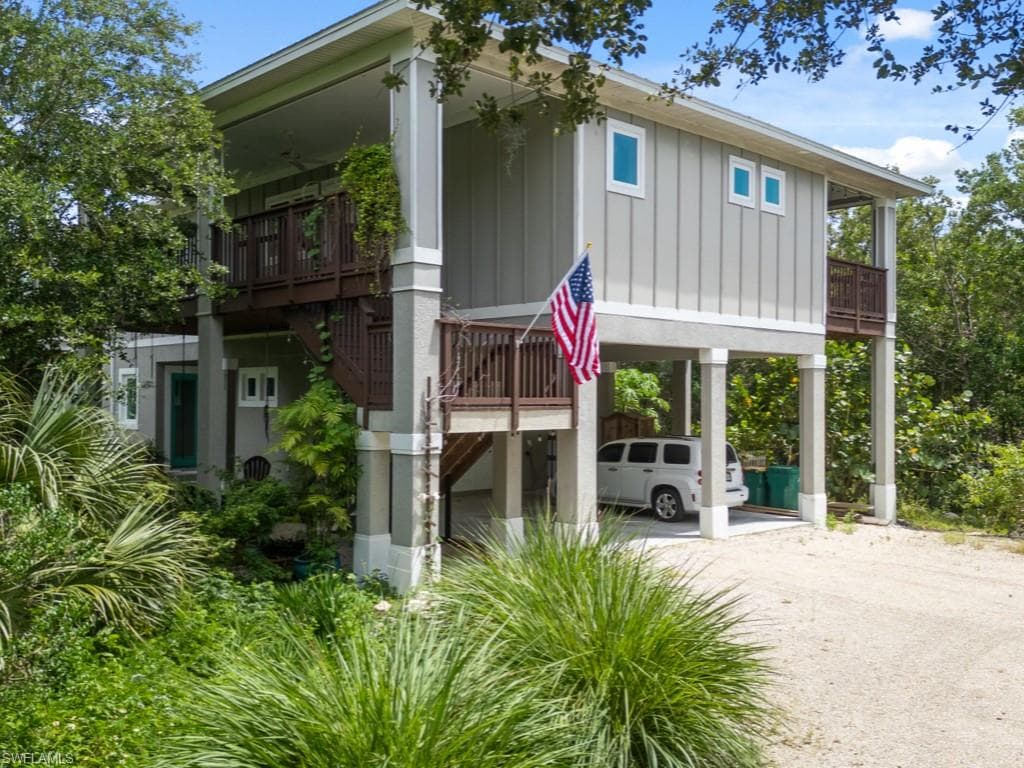 2001 Sheffield Ave, Marco Island, FL 34145-6