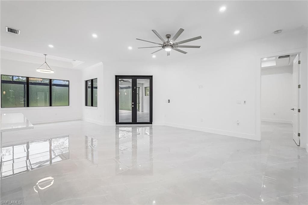 2840 Golden Gate Blvd W, Naples, FL 34120-9
