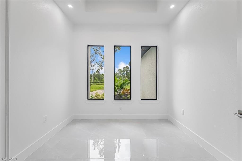 2840 Golden Gate Blvd W, Naples, FL 34120-19