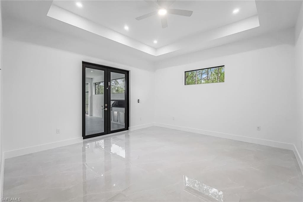 2840 Golden Gate Blvd W, Naples, FL 34120-20