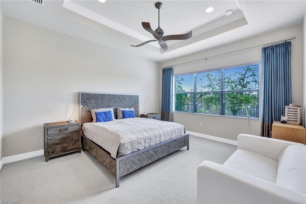 3407 Baltic Dr, Naples, FL 34119-15