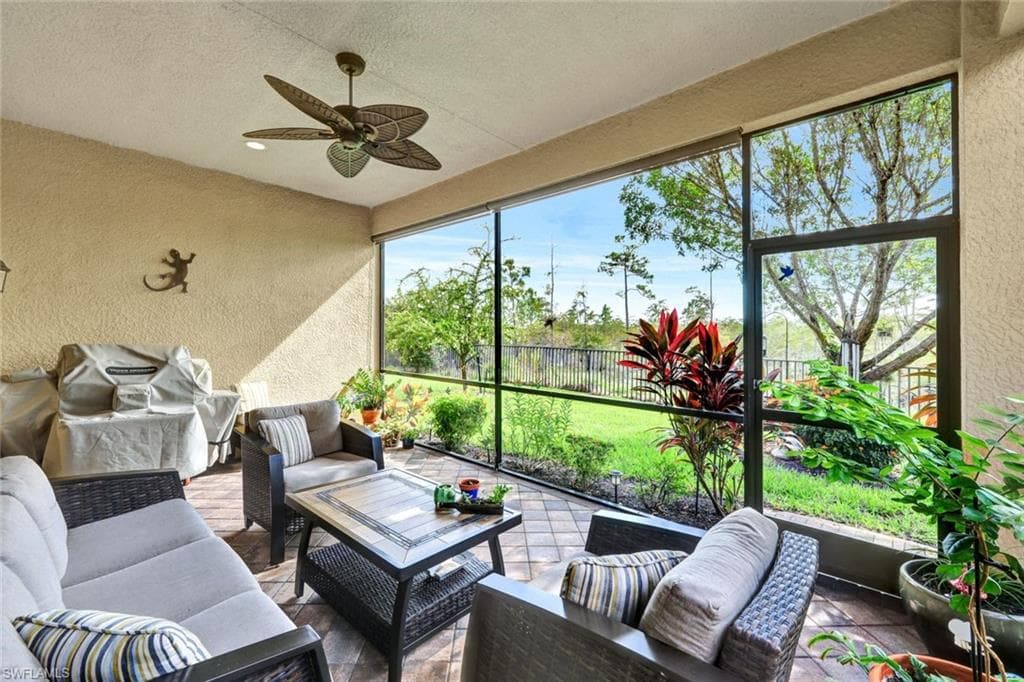 3407 Baltic Dr, Naples, FL 34119-24
