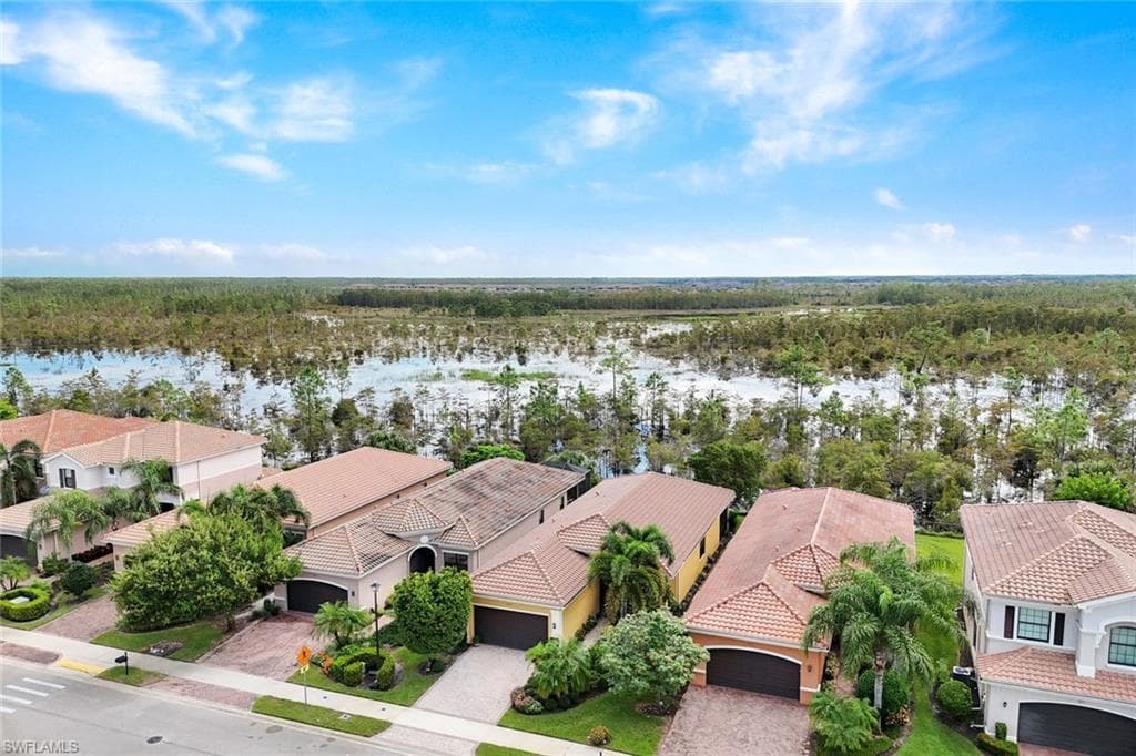 3407 Baltic Dr, Naples, FL 34119-33