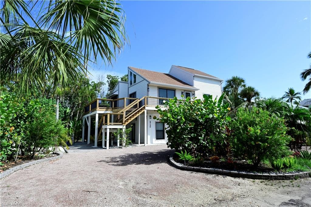 5730 Marimin Dr, Bonita Springs, FL 34134-27
