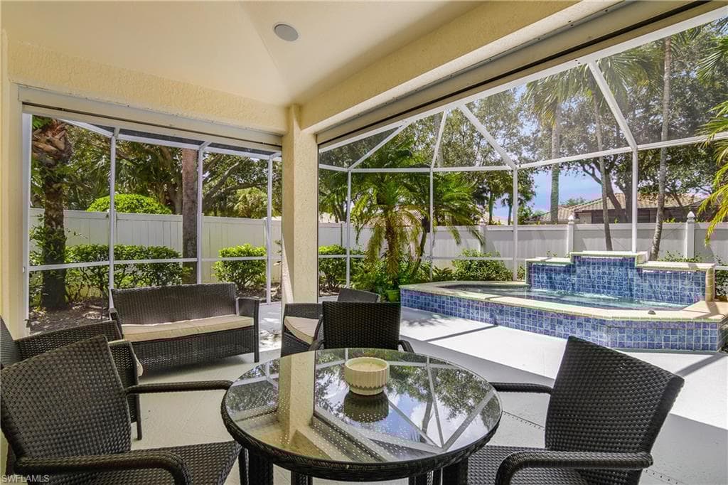 1511 Whispering Oaks Cir, Naples, FL 34110-18