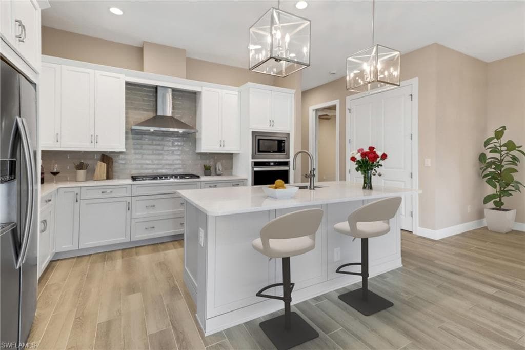 9216 Cayman Dr, Naples, FL 34114-3