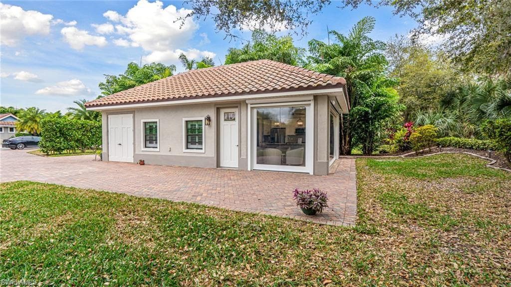 13666 Golden Palms Cir, Fort Myers, FL 33913-2