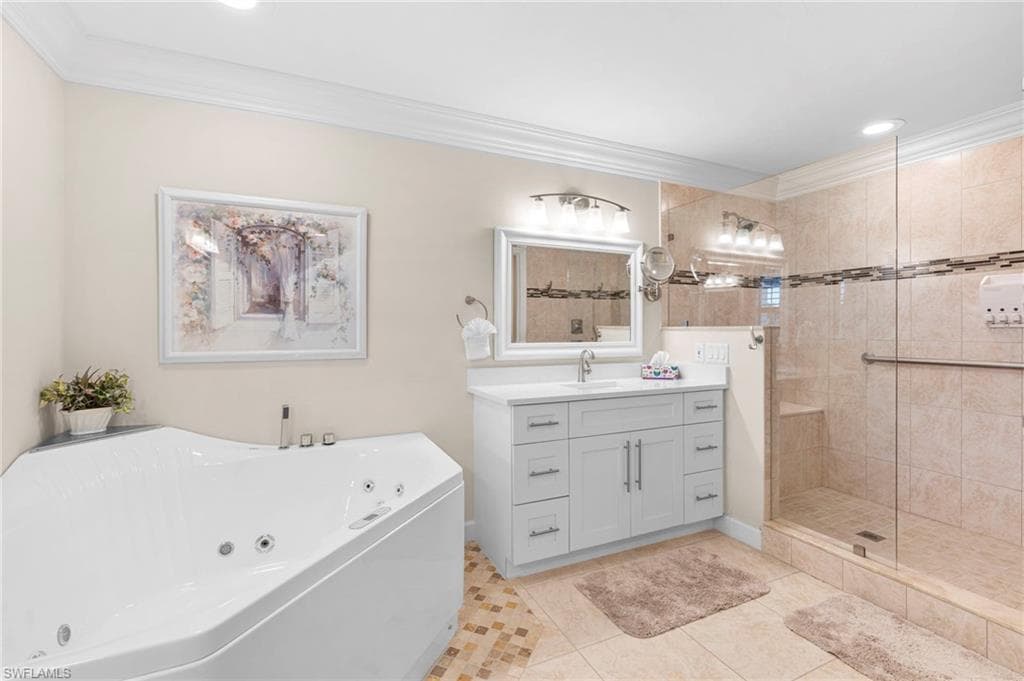 1588 Heights Ct, Marco Island, FL 34145-33