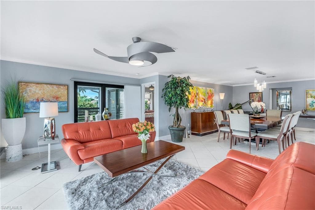 184 Stillwater Ct, Marco Island, FL 34145-9