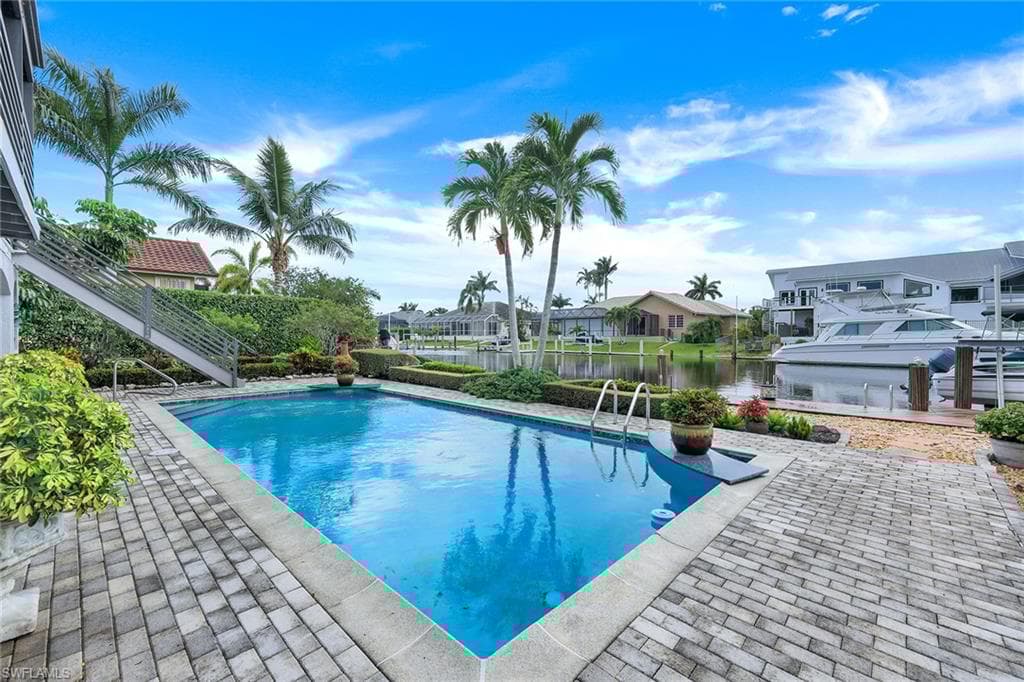184 Stillwater Ct, Marco Island, FL 34145-31