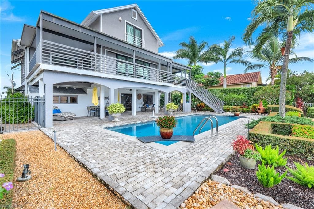 184 Stillwater Ct, Marco Island, FL 34145-35