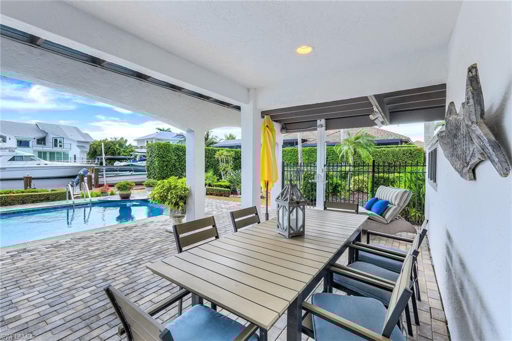 184 Stillwater Ct, Marco Island, FL 34145-38