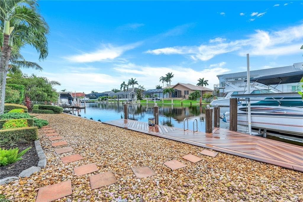 184 Stillwater Ct, Marco Island, FL 34145-39