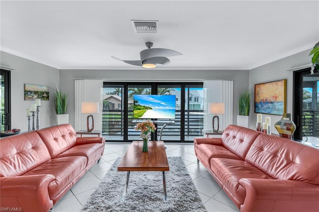 184 Stillwater Ct, Marco Island, FL 34145-8
