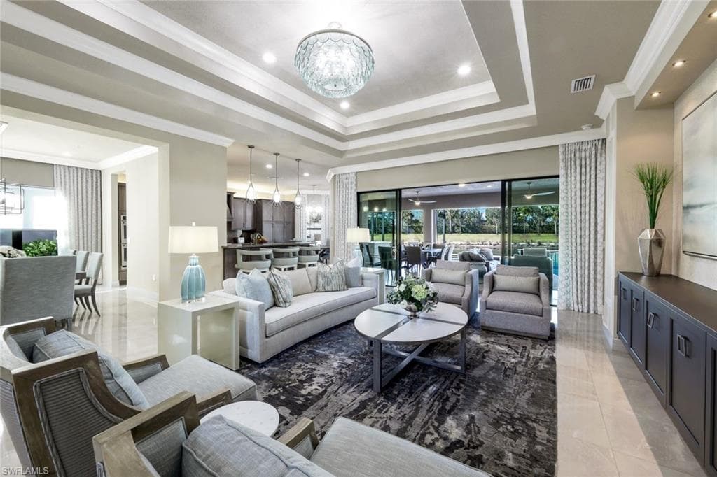 4450 Caldera Cir, Naples, FL 34119-4