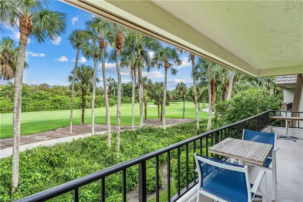 107 Clubhouse Dr 258, Naples, FL 34105-15