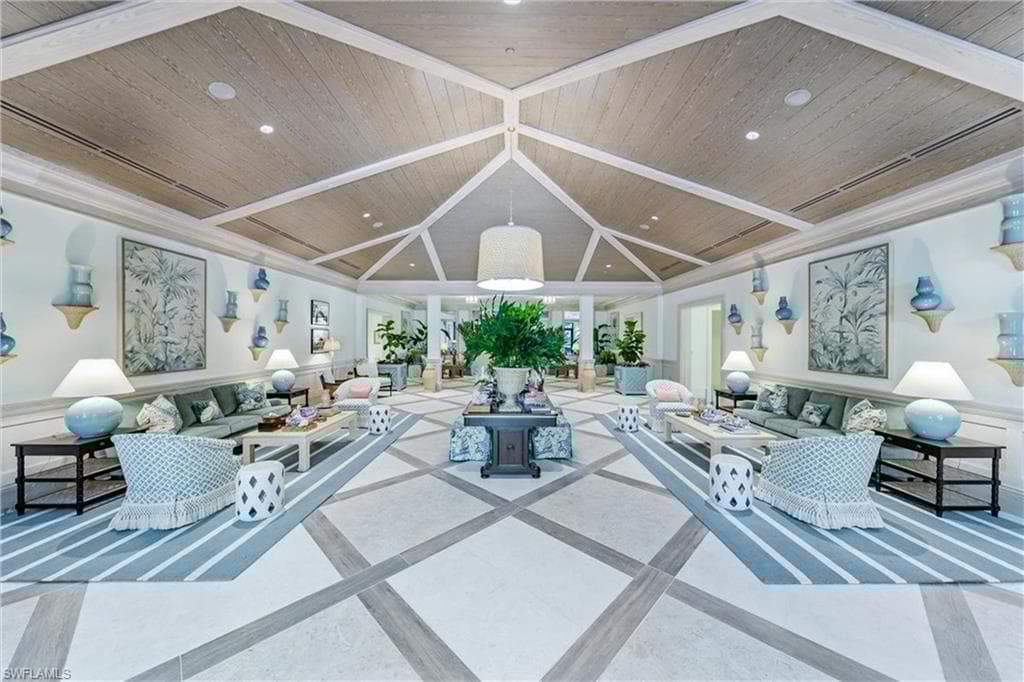 107 Clubhouse Dr 258, Naples, FL 34105-28