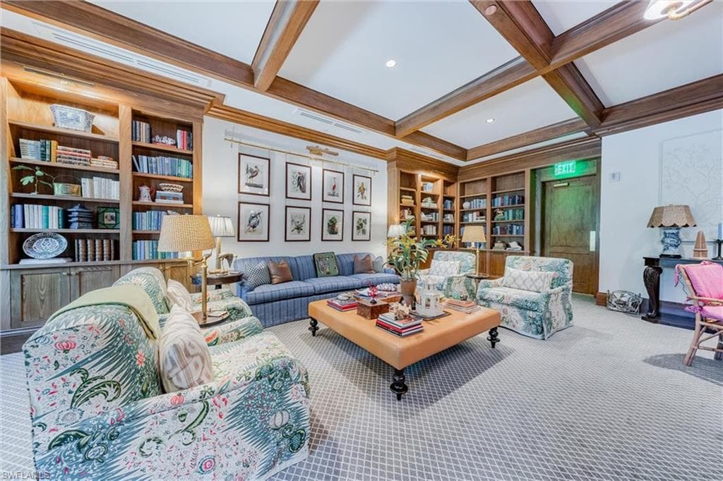 107 Clubhouse Dr 258, Naples, FL 34105-29