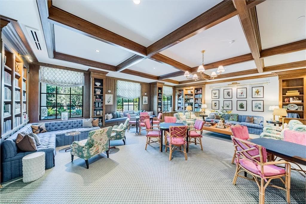 107 Clubhouse Dr 258, Naples, FL 34105-30