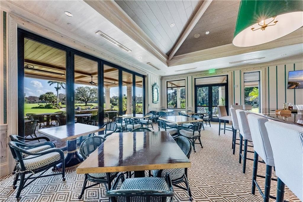 107 Clubhouse Dr 258, Naples, FL 34105-31