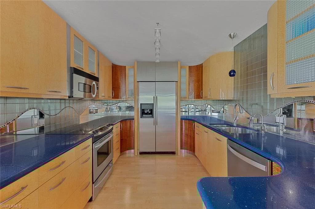 107 Clubhouse Dr 258, Naples, FL 34105-7