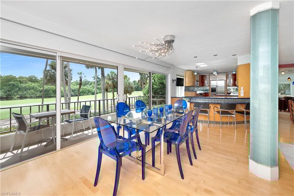 107 Clubhouse Dr 258, Naples, FL 34105-8