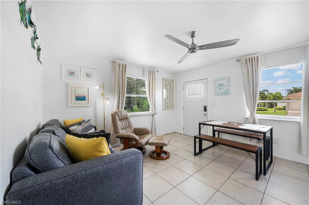 83 7th St 83/85, Bonita Springs, FL 34134-19