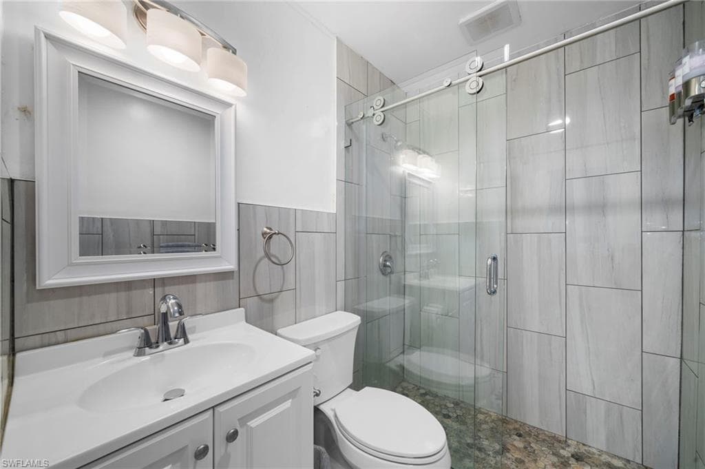83 7th St 83/85, Bonita Springs, FL 34134-20