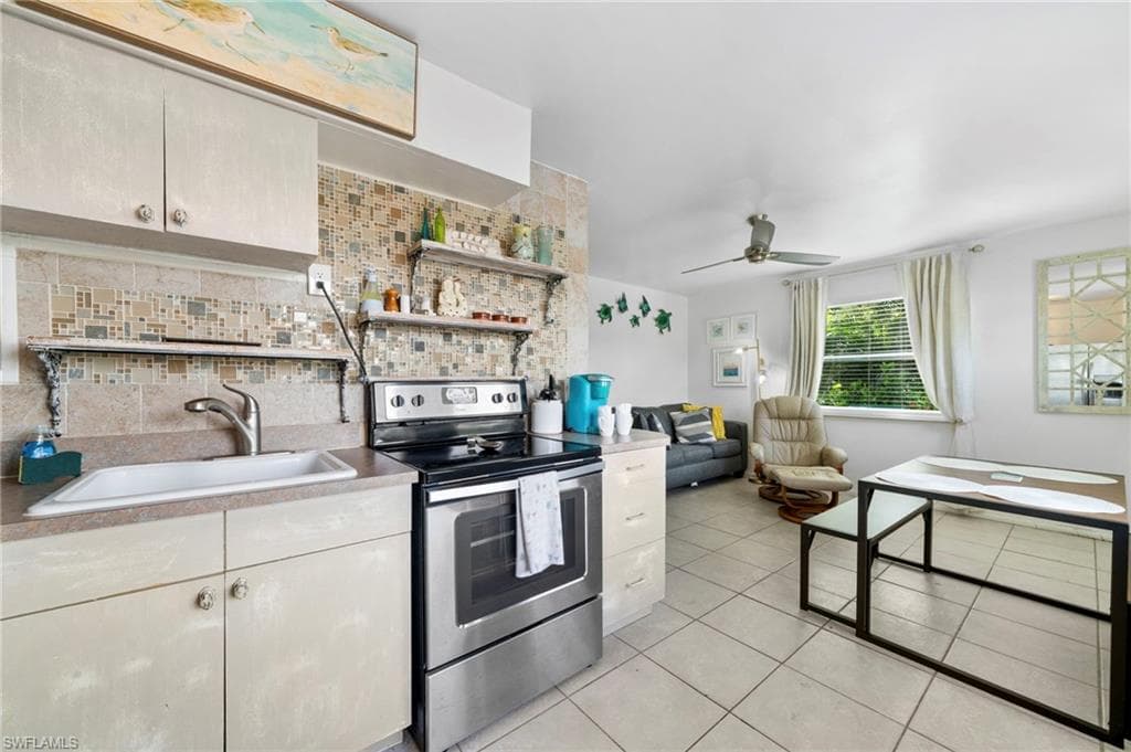 83 7th St 83/85, Bonita Springs, FL 34134-25