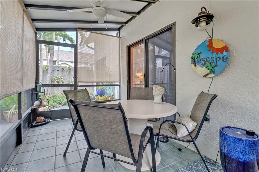 850 Meadowland Dr J, Naples, FL 34108-25