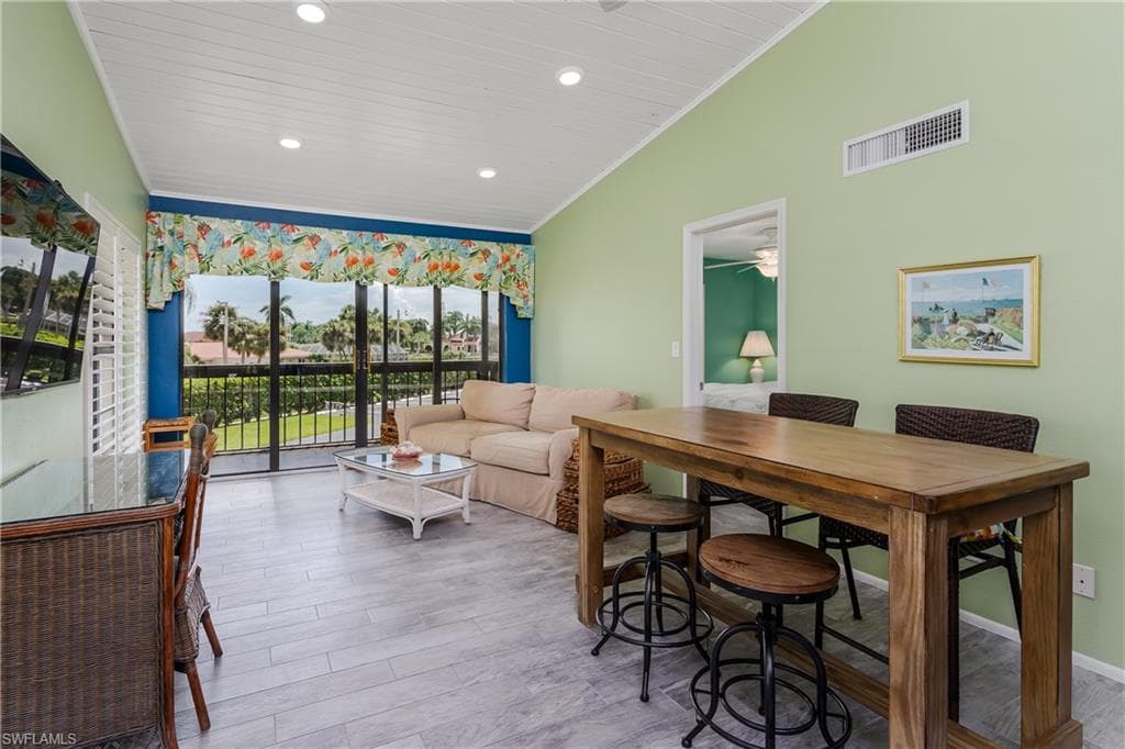 46 Manor Ter 8-209, Marco Island, FL 34145-4