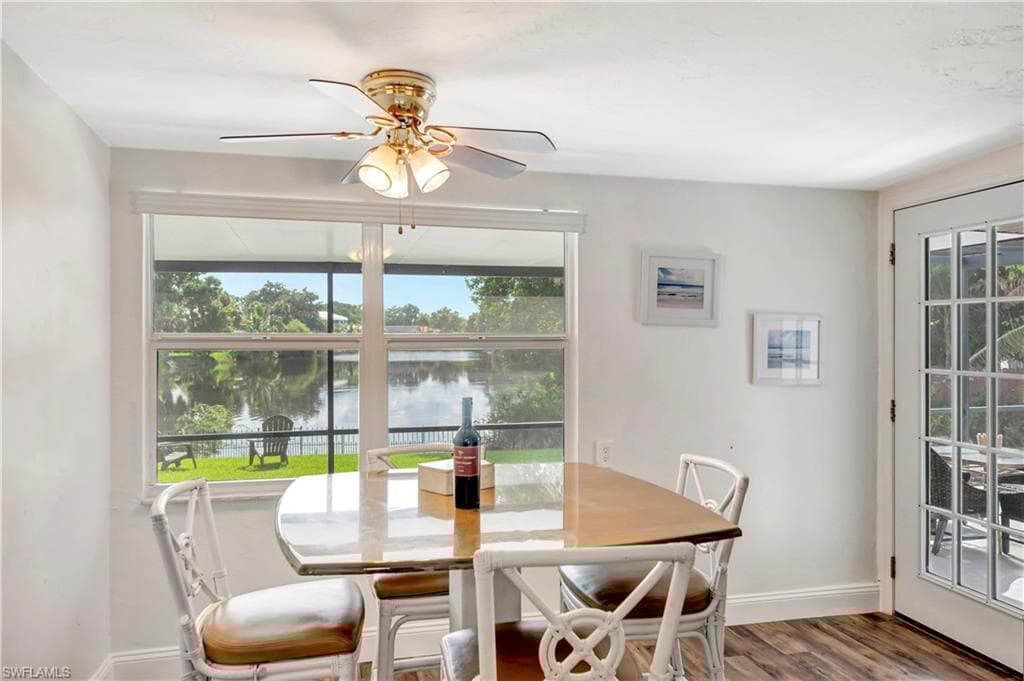 802 8th Ct W, Naples, FL 34108-11