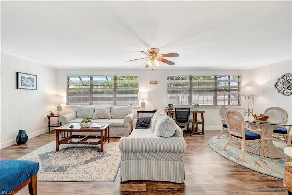 802 8th Ct W, Naples, FL 34108-13