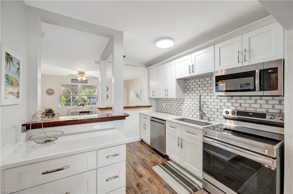 802 8th Ct W, Naples, FL 34108-19