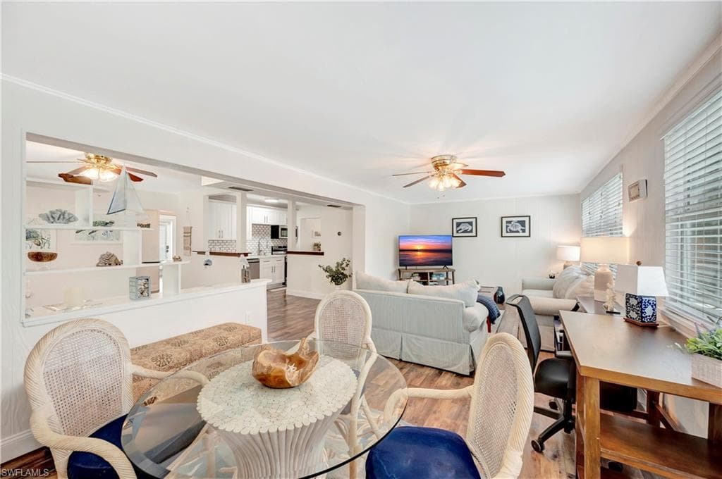 802 8th Ct W, Naples, FL 34108-26