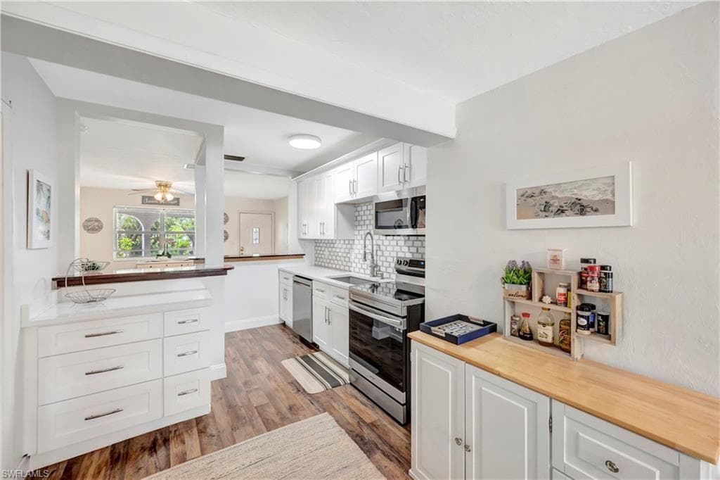 802 8th Ct W, Naples, FL 34108-28